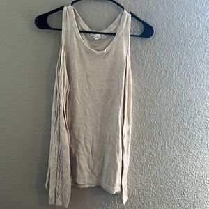 Open shoulder long sleeve